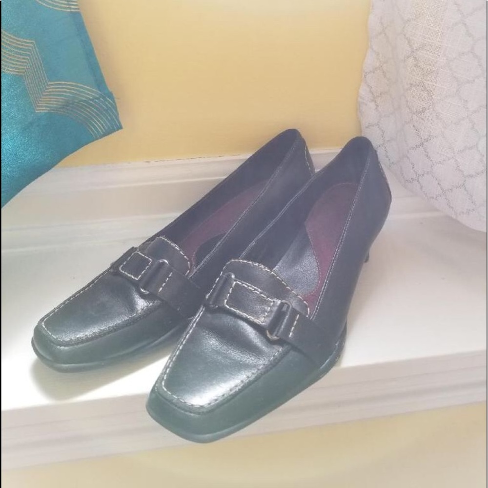 Aerosoles shoes size 7.